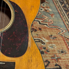 Load image into Gallery viewer, 1961 Martin 000-18