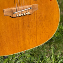 Load image into Gallery viewer, 1969 Gibson SJN Southern Jumbo
