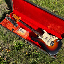 Load image into Gallery viewer, 1970 Fender Stratocaster