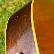 Load image into Gallery viewer, 1969 Gibson SJN Southern Jumbo