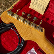 Load image into Gallery viewer, 1995 Fender Custom Shop Relic Cunetto Stratocaster Mary Kaye