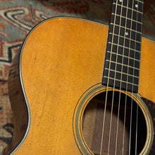 Load image into Gallery viewer, 1961 Martin 000-18