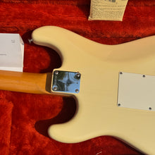 Load image into Gallery viewer, 1982 Fender Fullerton ’62 Reissue Stratocaster - Vintage White