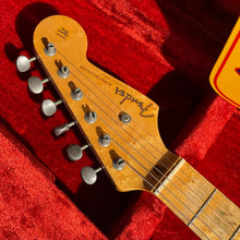 Load image into Gallery viewer, 1999 Fender Custom Shop Cunetto &#39;57 Reissue Stratocaster Relic John Cruz Blonde 1950s