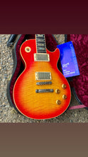 Load image into Gallery viewer, 1999 Gibson Les Paul Elegant - Sunburst ‘59 Flame Custom Shop