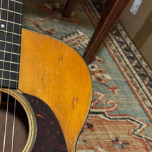 Load image into Gallery viewer, 1961 Martin 000-18