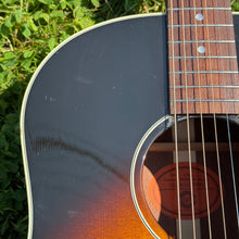 Load image into Gallery viewer, 2004 Gibson J-45