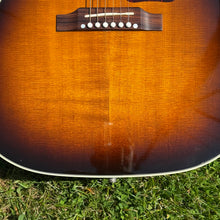 Load image into Gallery viewer, 2004 Gibson J-45