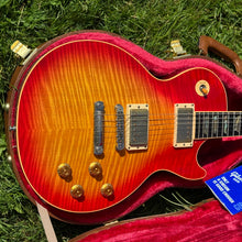 Load image into Gallery viewer, 1999 Gibson Les Paul Elegant - Sunburst ‘59 Flame Custom Shop