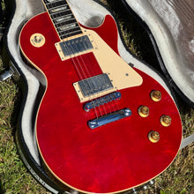 Load image into Gallery viewer, 2011 Gibson Les Paul Standard - Cherry Red