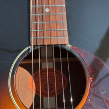 Load image into Gallery viewer, 2004 Gibson J-45