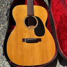 Load image into Gallery viewer, 1968 Martin 000-18