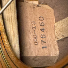 Load image into Gallery viewer, 1961 Martin 000-18