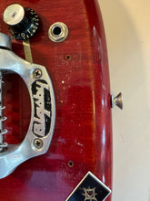 Load image into Gallery viewer, 1961 Epiphone Wilshire