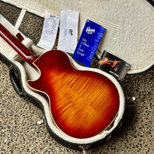 Load image into Gallery viewer, 2005 Gibson Les Paul Supreme