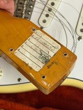 Load image into Gallery viewer, 1982 Fender Fullerton ’62 Reissue Stratocaster - Vintage White