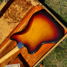 Load image into Gallery viewer, 1959 Fender Jazzmaster - Gold Guard