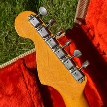 Load image into Gallery viewer, 1983 Fender Stratocaster ’62 Reissue Fullerton American Vintage - Candy Apple Red