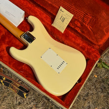 Load image into Gallery viewer, 1982 Fender Fullerton ’62 Reissue Stratocaster - Vintage White