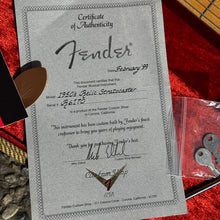 Load image into Gallery viewer, 1999 Fender Custom Shop Cunetto &#39;57 Reissue Stratocaster Relic John Cruz Blonde 1950s