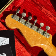 Load image into Gallery viewer, 1999 Fender Custom Shop Cunetto &#39;57 Reissue Stratocaster Relic John Cruz Blonde 1950s
