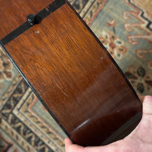 Load image into Gallery viewer, 1961 Martin 000-18