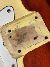 Load image into Gallery viewer, 1982 Fender Fullerton ’62 Reissue Stratocaster - Vintage White