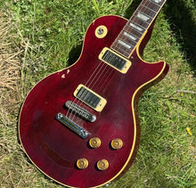 Load image into Gallery viewer, 1982 Gibson Les Paul Wine Red
