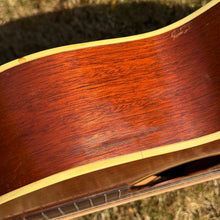 Load image into Gallery viewer, 1930s Gibson L-0 Acoustic Guitar