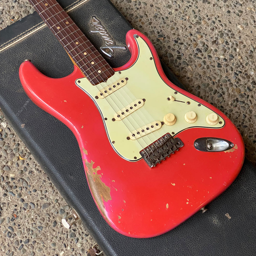 1964 Fender Stratocaster - Fiesta Red